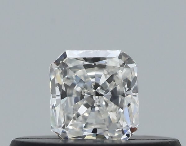 0.17 carat, Colour - G, Clarity - VVS1, Shape - Radiant,  BDM