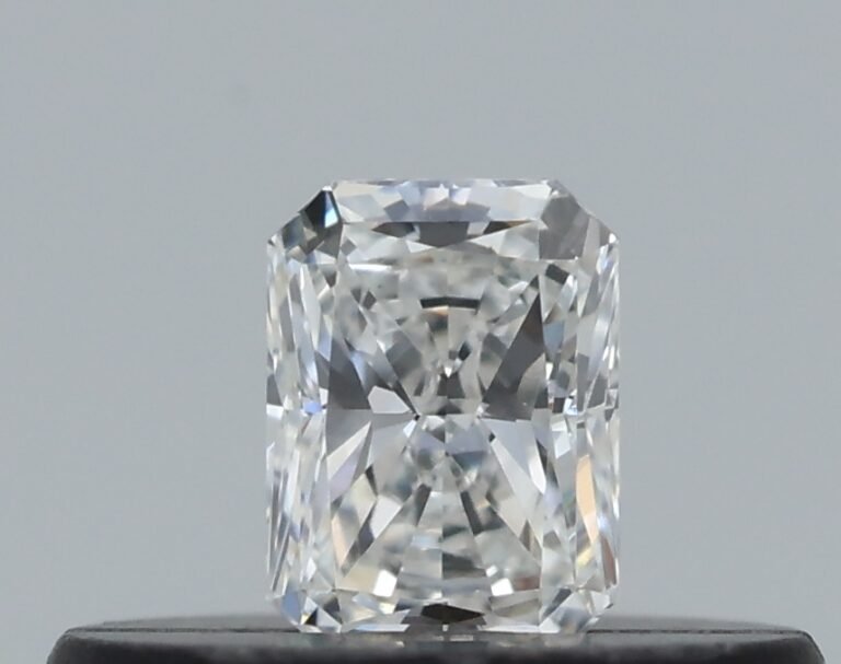 0.17 carat, Colour – G, Clarity – VVS1, Shape – Radiant,  BDM