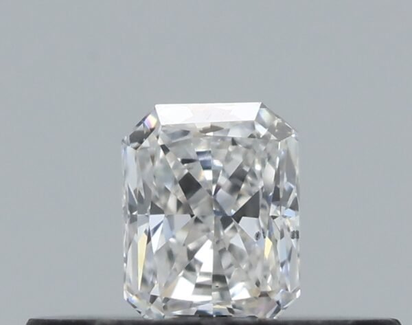 0.16 carat, Colour - F, Clarity - SI1, Shape - Radiant,  BDM