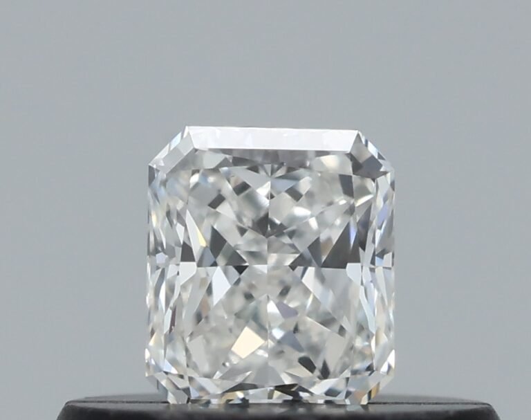 0.25 carat, Colour – G, Clarity – VS1, Shape – Radiant,  BDM