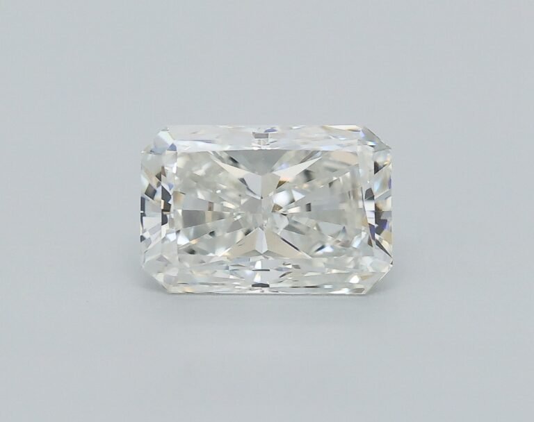 0.53 carat, Colour – H, Clarity – VS2, Shape – Rectangular Radiant,  BDM