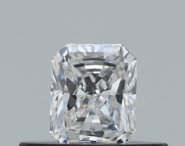 0.25 carat, Colour - F, Clarity - VVS1, Shape - Radiant,  BDM