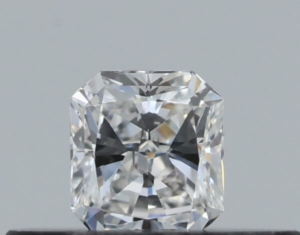 0.16 carat, Colour - F, Clarity - VVS2, Shape - Radiant,  BDM