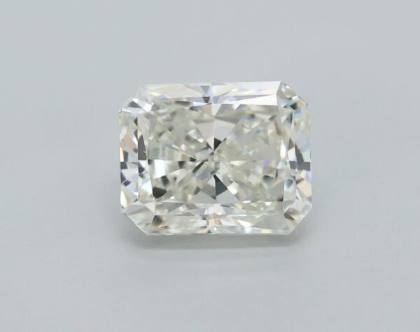 0.65 carat, Colour - J, Clarity - VVS1, Shape - Rectangular Radiant,  BDM