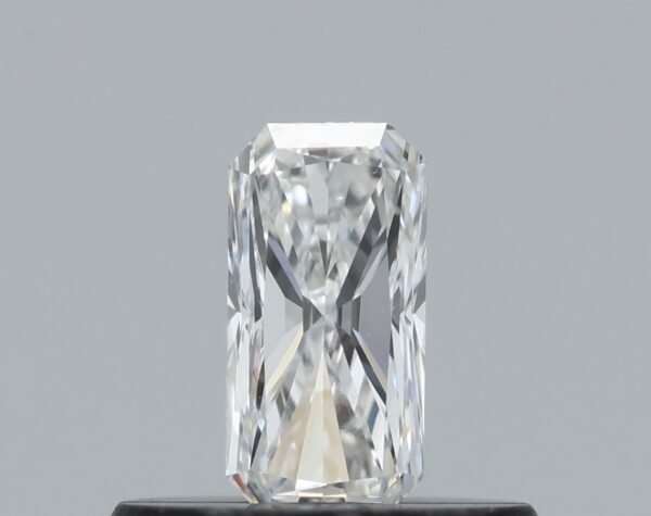 0.28 carat, Colour - G, Clarity - VVS2, Shape - Modified Radiant,  BDM