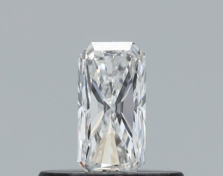 0.28 carat, Colour – G, Clarity – VVS2, Shape – Modified Radiant,  BDM