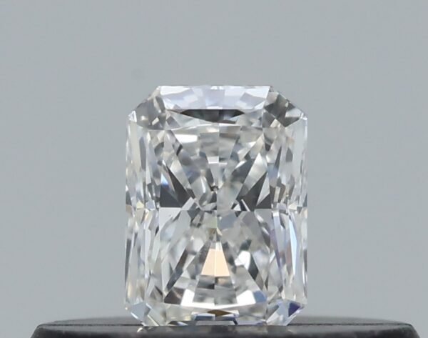 0.18 carat, Colour - F, Clarity - VVS2, Shape - Radiant,  BDM