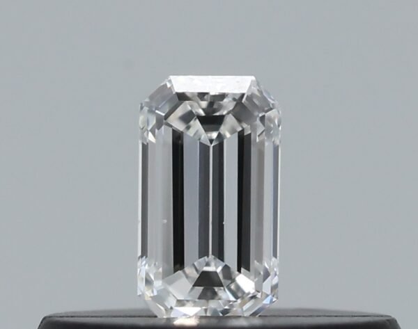 0.16 carat, Colour - E, Clarity - SI1, Shape - Emerald,  BDM