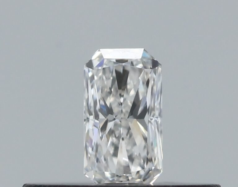 0.16 carat, Colour – F, Clarity – VVS1, Shape – Radiant,  BDM