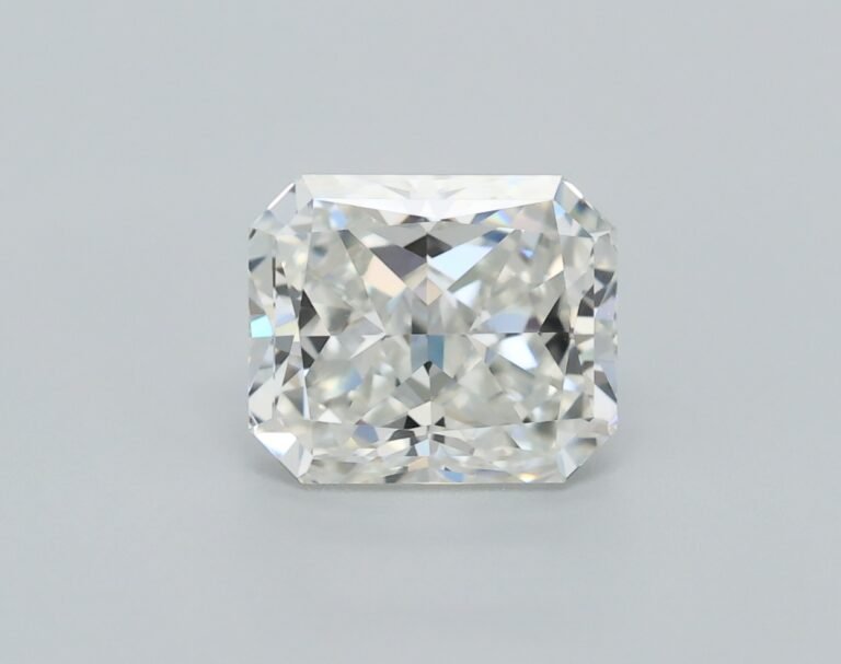 0.72 carat, Colour – I, Clarity – VVS1, Shape – Rectangular Radiant,  BDM