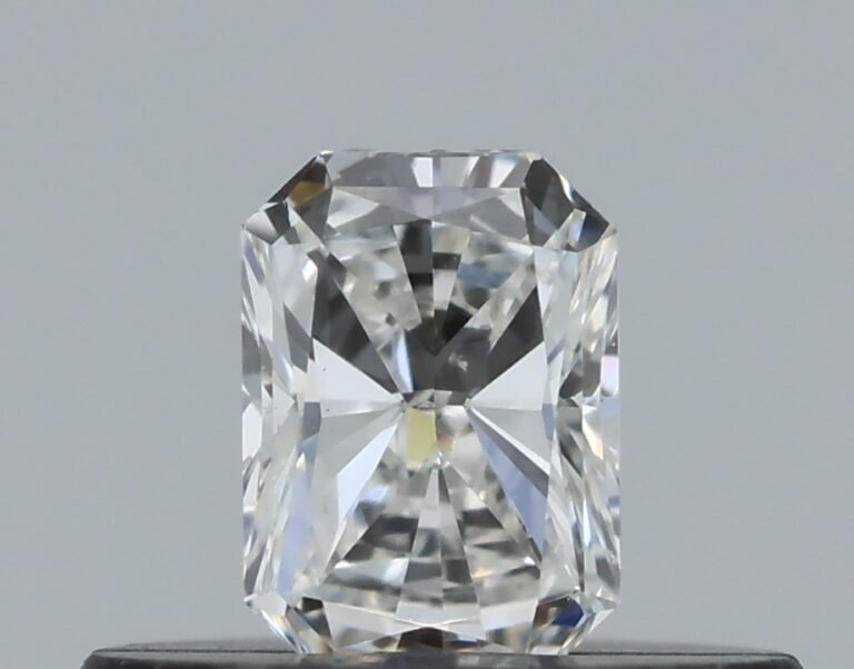0.23 carat, Colour – G, Clarity – VS2, Shape – Radiant,  BDM