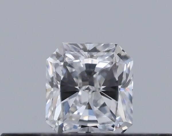 0.15 carat, Colour - E, Clarity - VVS2, Shape - Radiant,  BDM