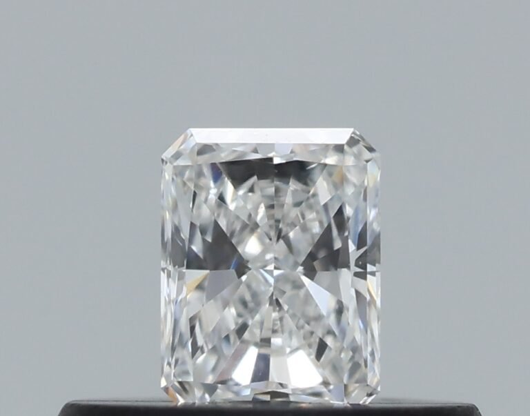 0.21 carat, Colour – F, Clarity – VS1, Shape – Radiant,  BDM