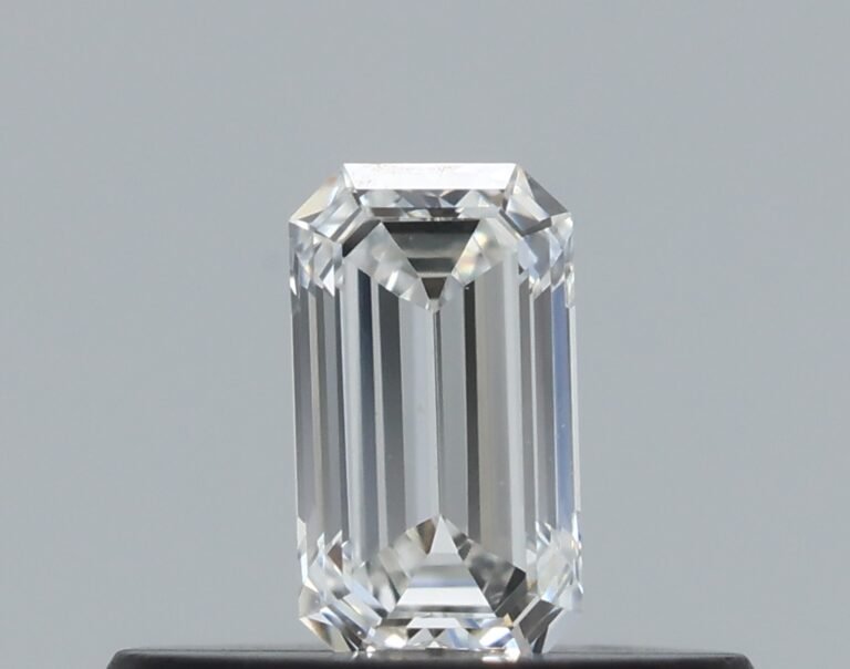 0.21 carat, Colour – F, Clarity – VVS1, Shape – Emerald,  BDM
