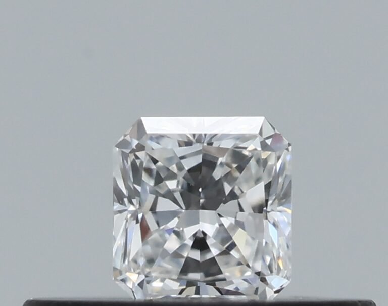 0.16 carat, Colour – F, Clarity – VVS1, Shape – Radiant,  BDM