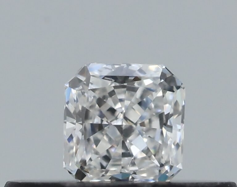 0.16 carat, Colour – F, Clarity – SI2, Shape – Square Radiant,  BDM