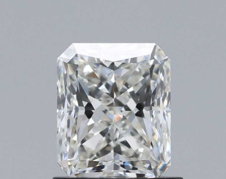 1.11 carat, Colour – I, Clarity – VVS2, Shape – Radiant,  BDM