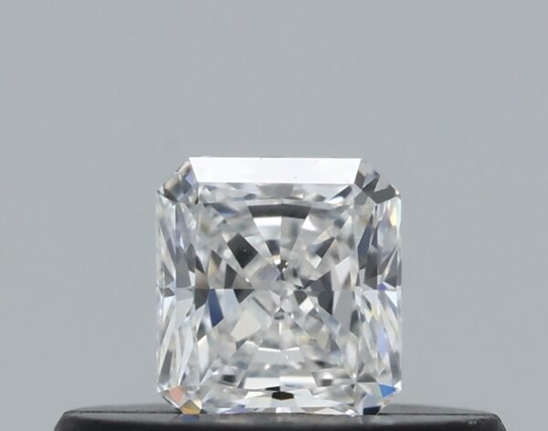 0.22 carat, Colour - F, Clarity - VS1, Shape - Radiant,  BDM