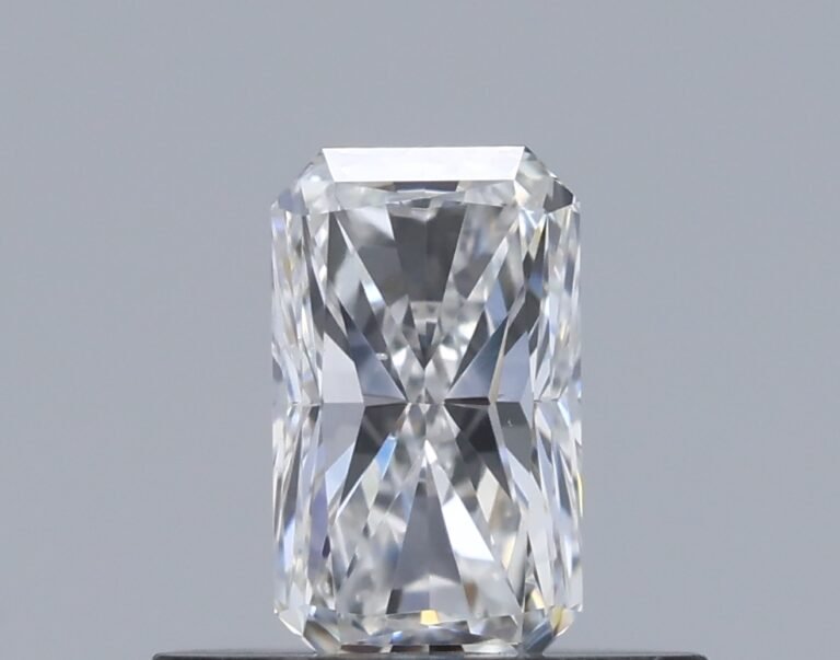 0.39 carat, Colour – F, Clarity – VS2, Shape – Radiant,  BDM