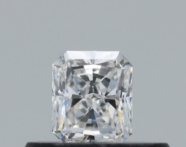 0.25 carat, Colour - F, Clarity - VS2, Shape - Radiant,  BDM