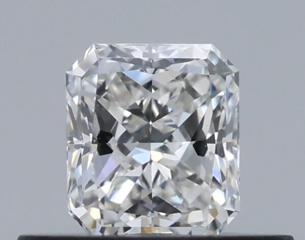 0.34 carat, Colour - H, Clarity - VS1, Shape - Radiant,  BDM