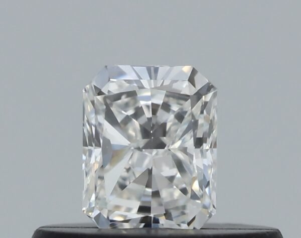 0.25 carat, Colour - G, Clarity - VVS1, Shape - Radiant,  BDM