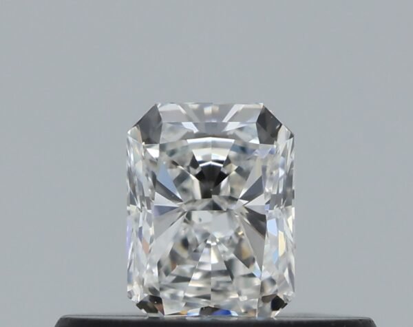 0.25 carat, Colour - F, Clarity - VS1, Shape - Radiant,  BDM